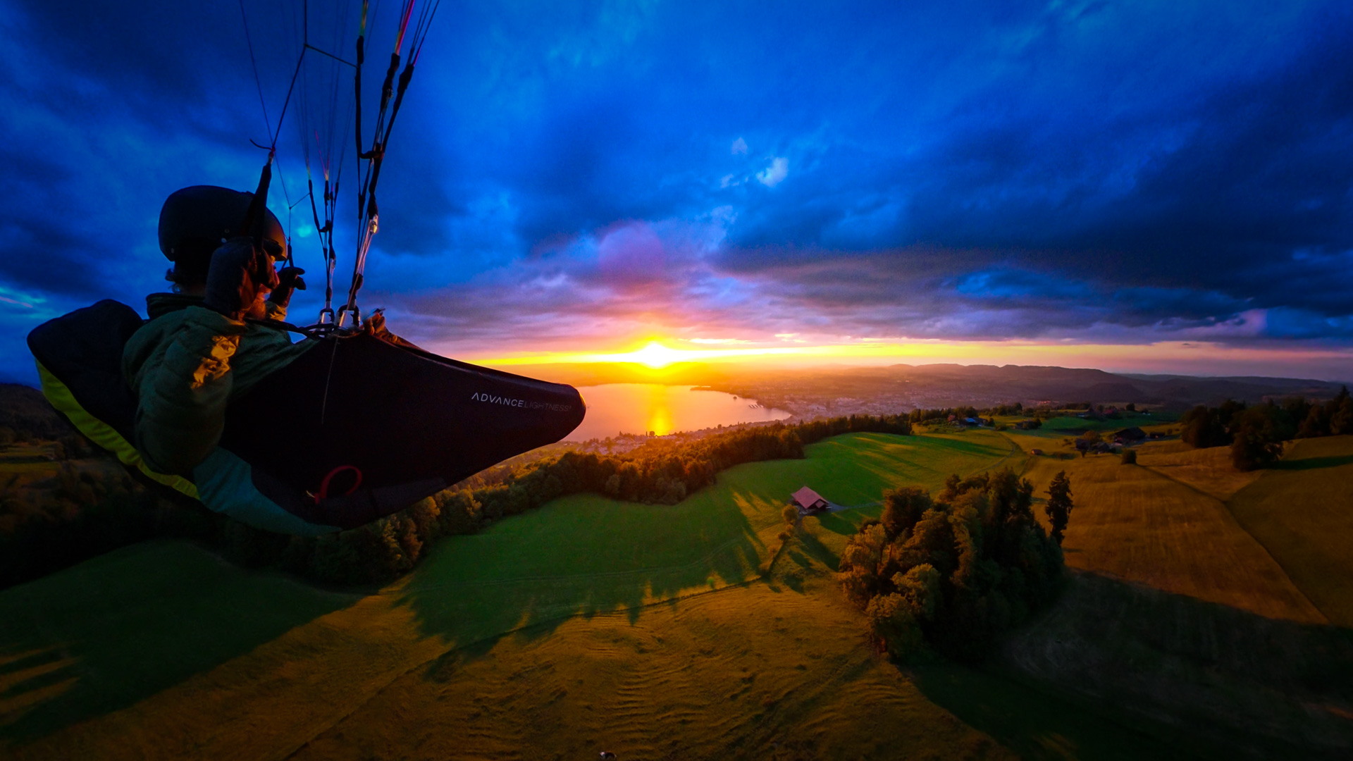 Paragliding